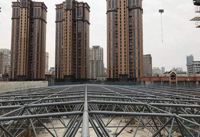 西双版纳螺栓球网架结构