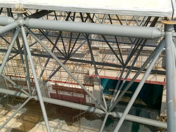 西双版纳公安局网架天基板屋面