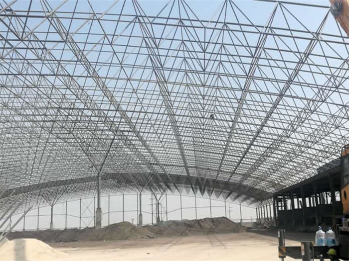 西双版纳钢厂料仓网架工程